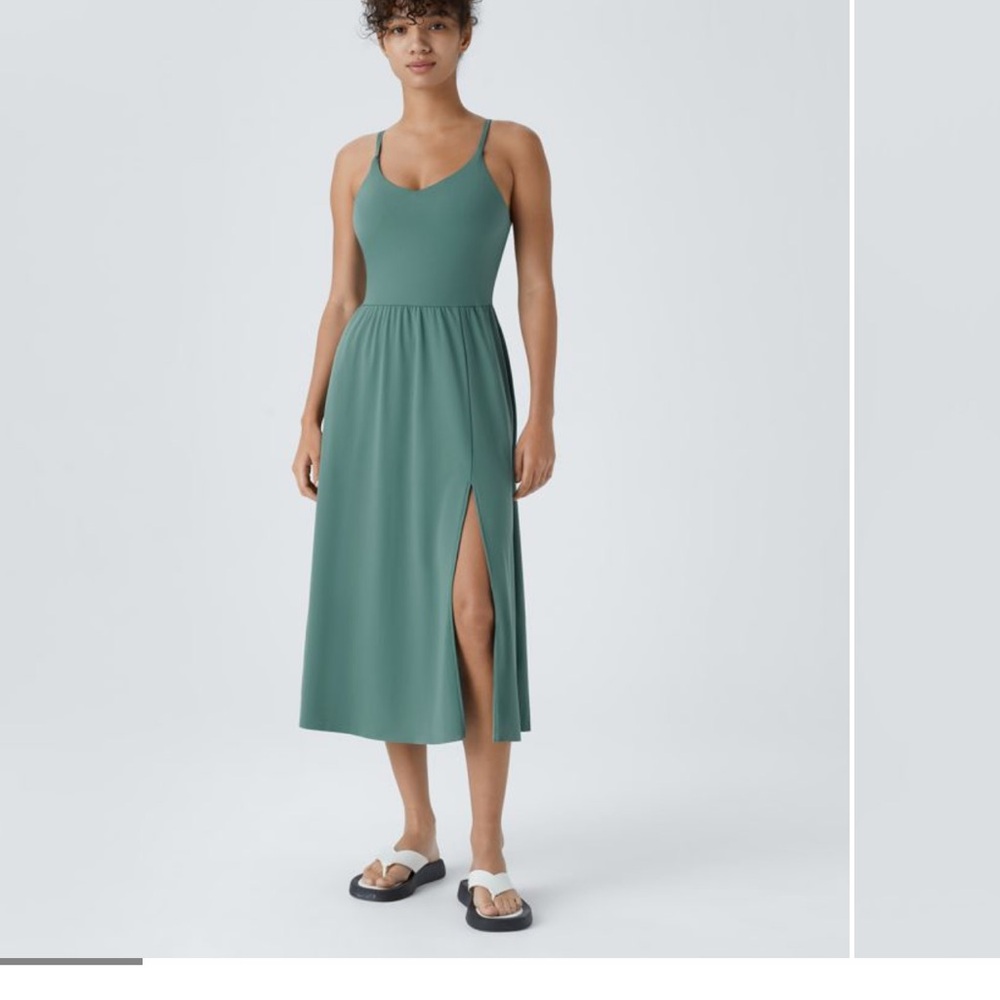 Halara Dress. NWT. Everyday Midi Chill. 1X Blue/Green Spruce